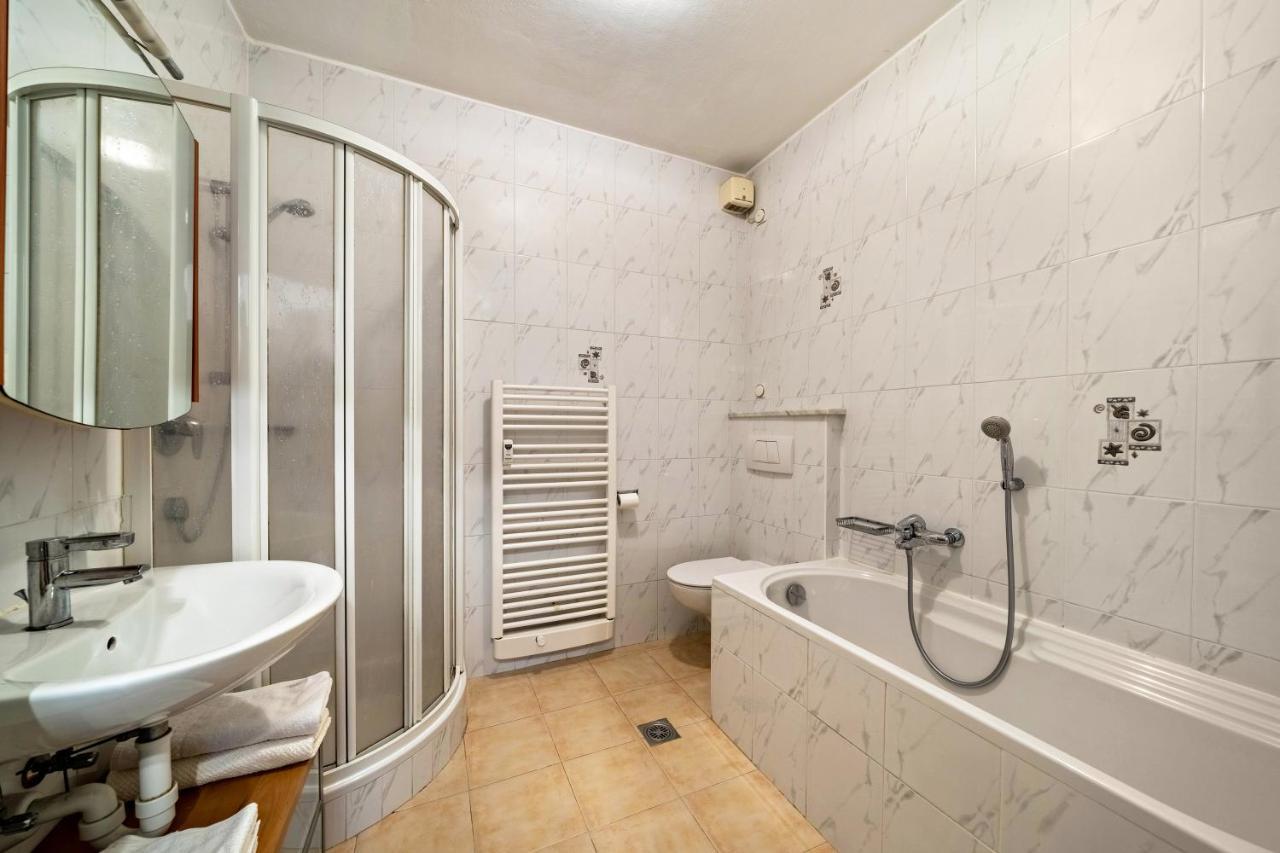 Appartement Franziskus Мерано Екстер'єр фото
